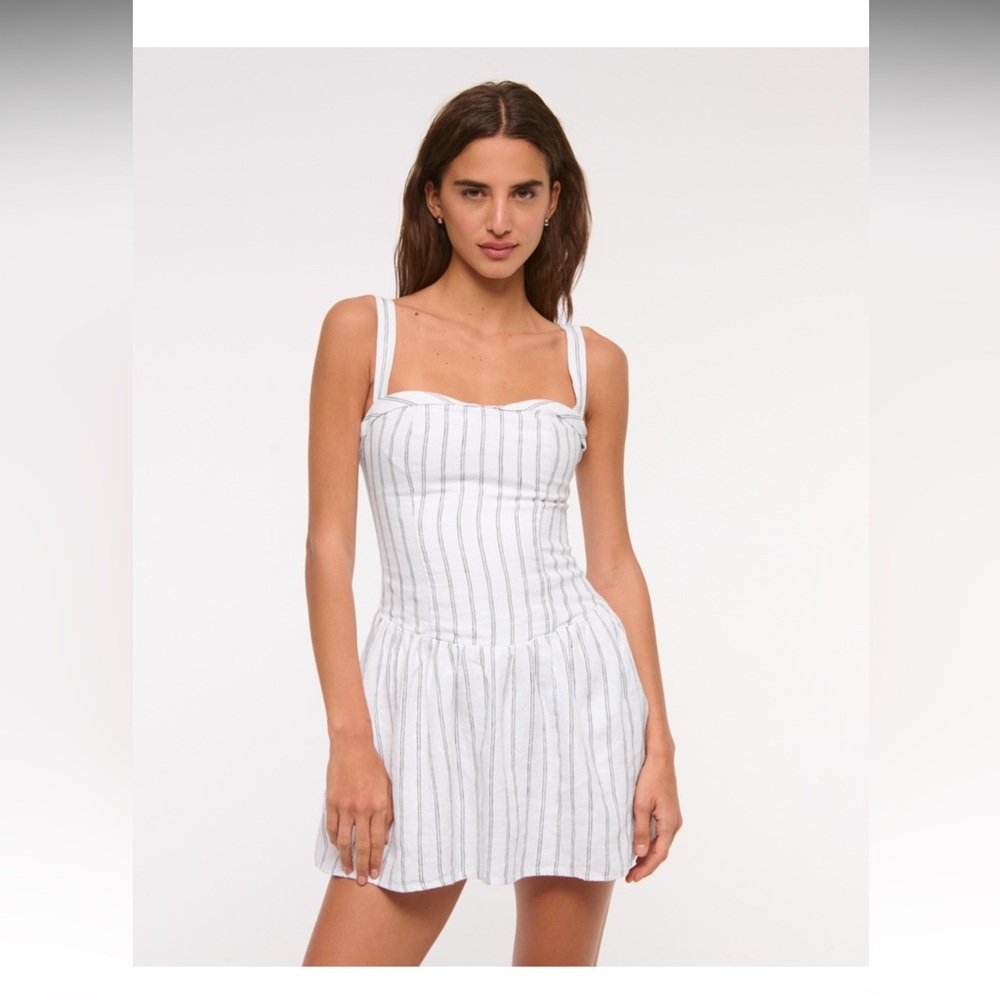 NWT 🏷️ Abercrombie Linen Drop Waist Skort